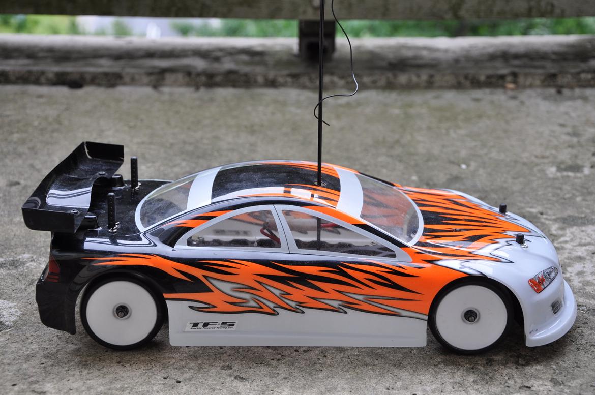 Bil Kyosho TF5  Dodge Stratus  billede 3