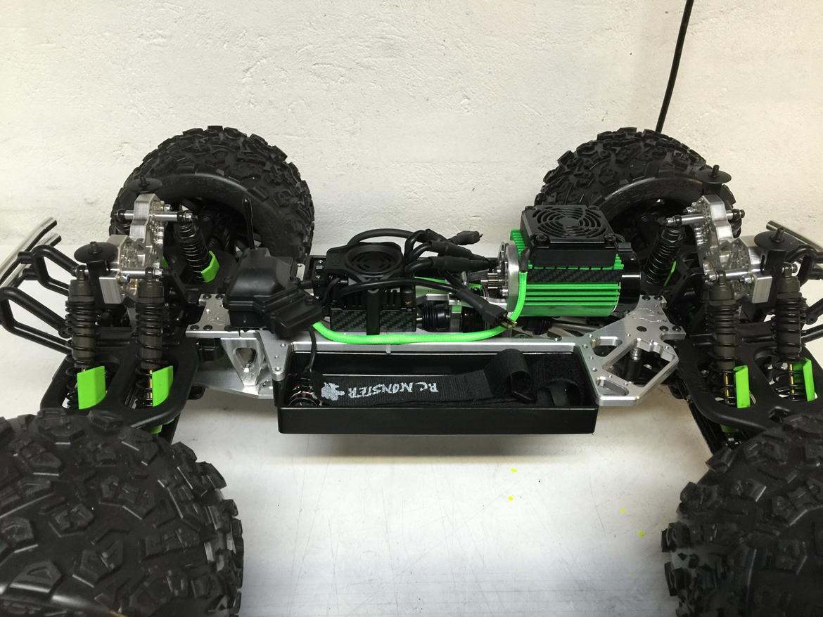Bil Traxxas E-maxx- Brushless billede 14