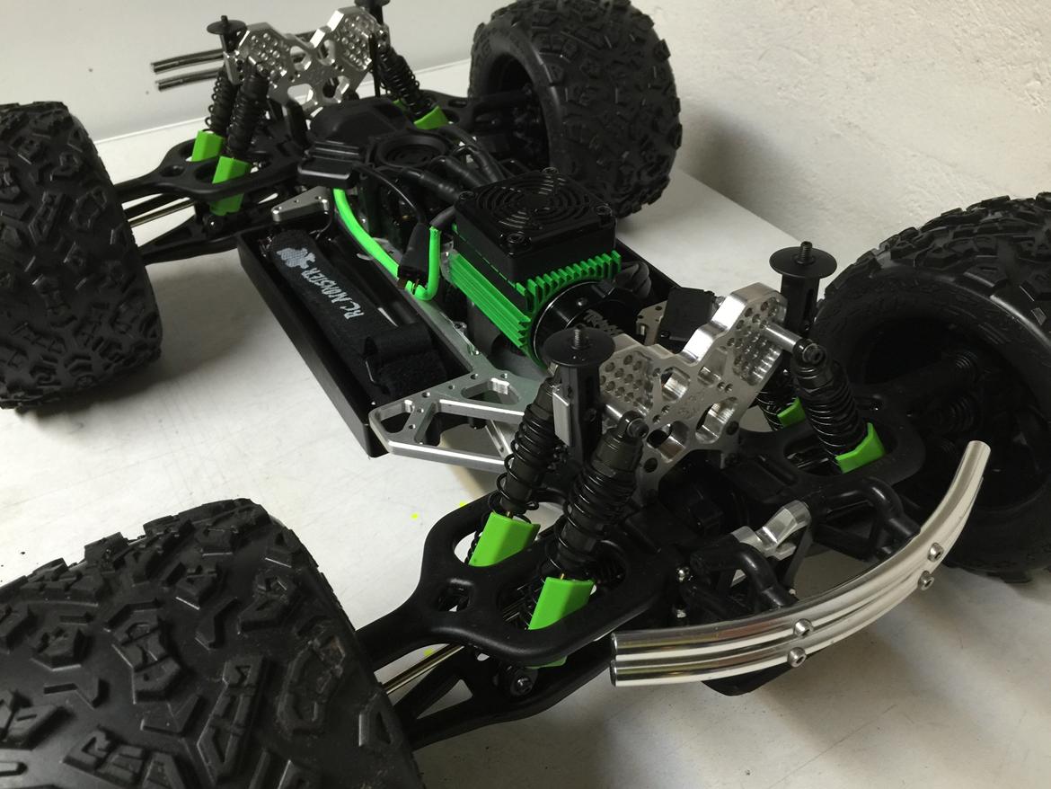 Bil Traxxas E-maxx- Brushless billede 16