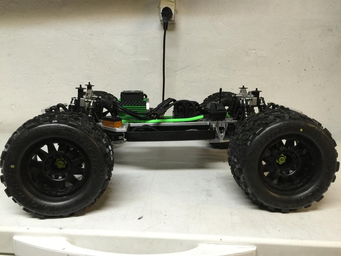 Bil Traxxas E-maxx- Brushless billede 22