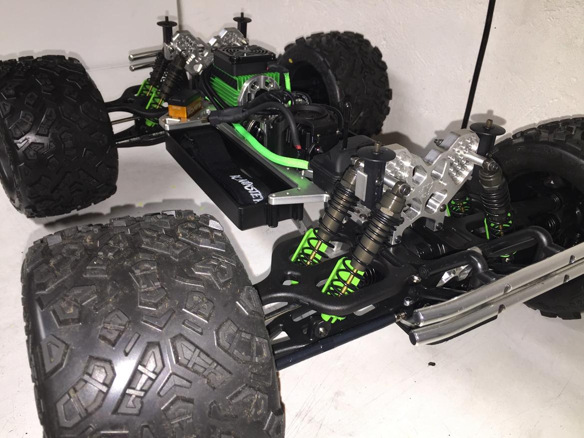 Bil Traxxas E-maxx- Brushless billede 23