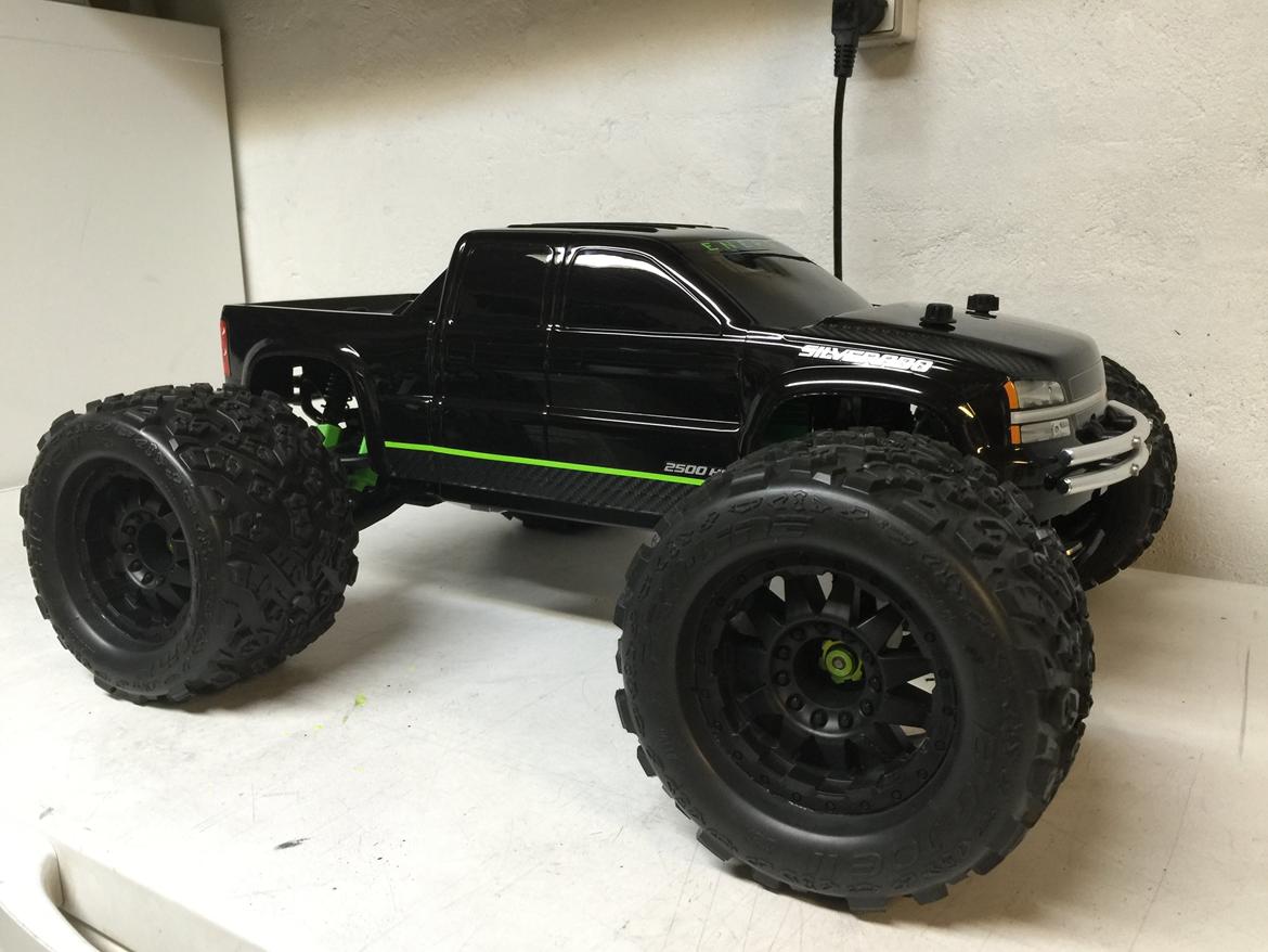 Bil Traxxas E-maxx- Brushless billede 3