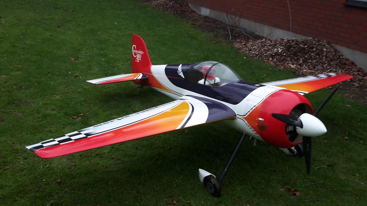 Fly CARF Yak 55SP 2,6 m (SOLGT) billede 1