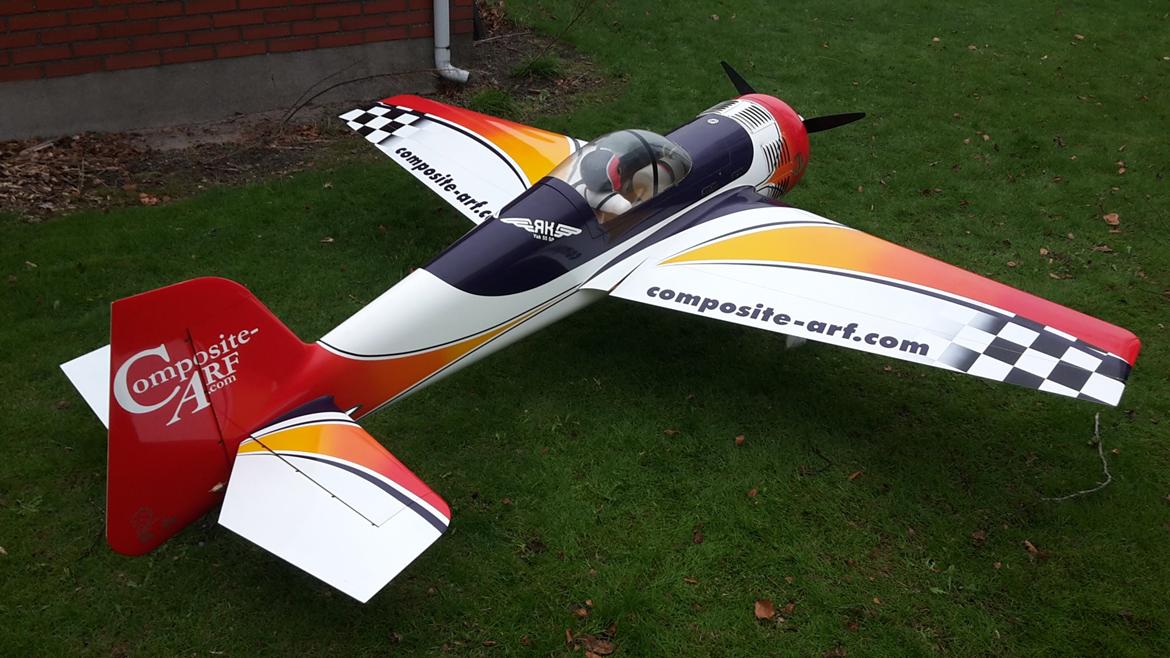 Fly CARF Yak 55SP 2,6 m (SOLGT) billede 4