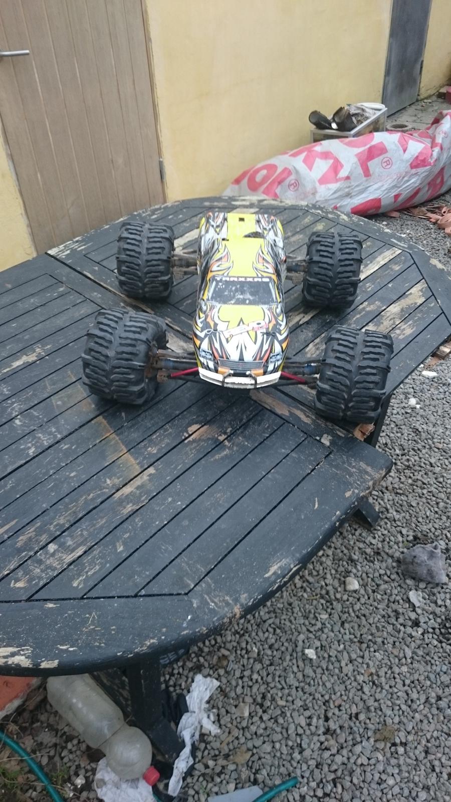 Truck traxxas revo 3.3  billede 3