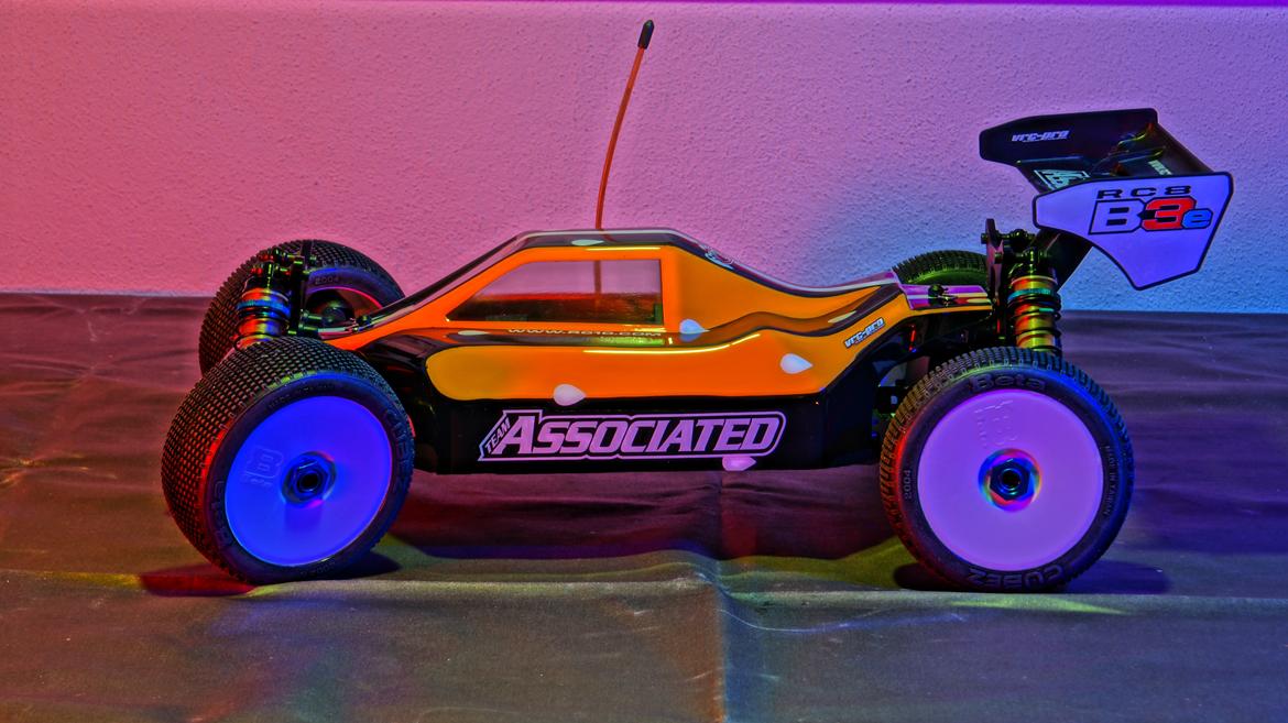 Buggy Team Associated RC8B3e billede 1
