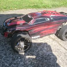 Off-Roader Traxxas Slash Ultimate 4x4 LCG