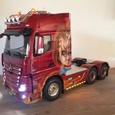 Lastbiler Mercedes Actros 2551 6X4