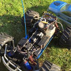 Off-Roader T-maxx 2.5