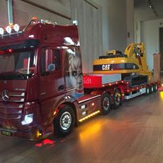 Lastbiler Mercedes Actros 2551 6X4