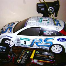 Bil Tamiya Ford Focus WRC "Barbie Edition"