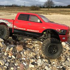 Off-Roader Axial SCX10 Ram Power Wagon
