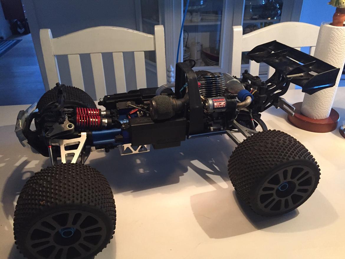 Off-Roader Traxxas revo 3.3 5309 billede 2