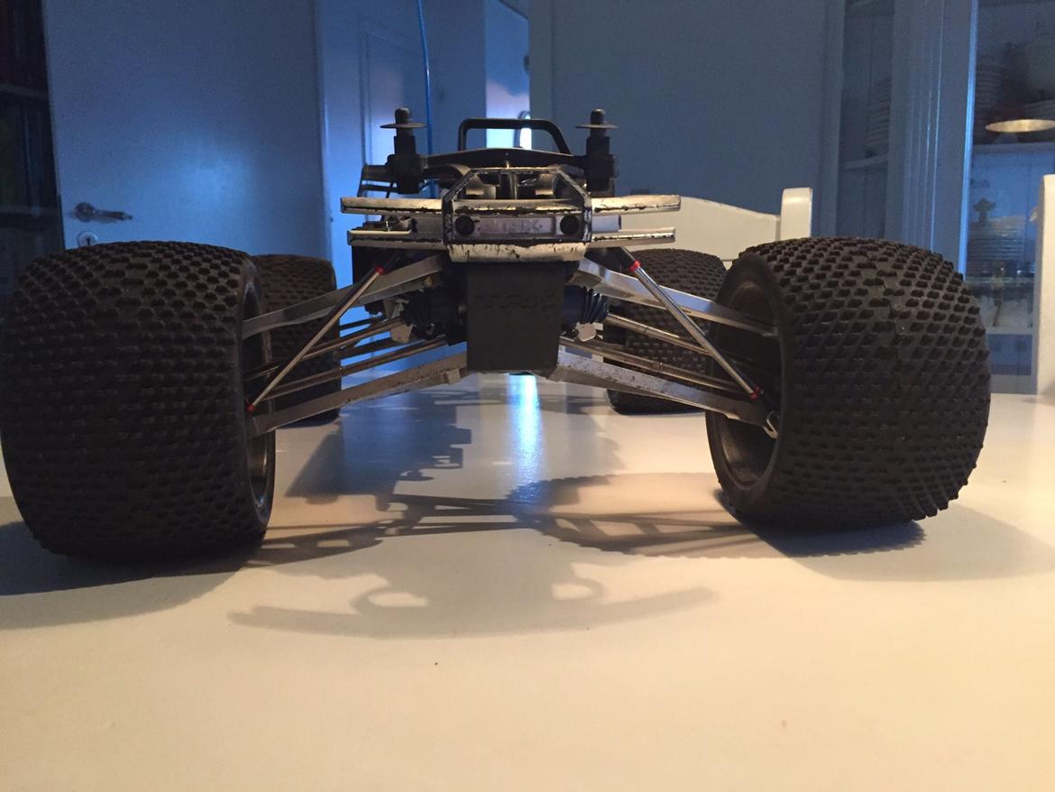 Off-Roader Traxxas revo 3.3 5309 billede 7