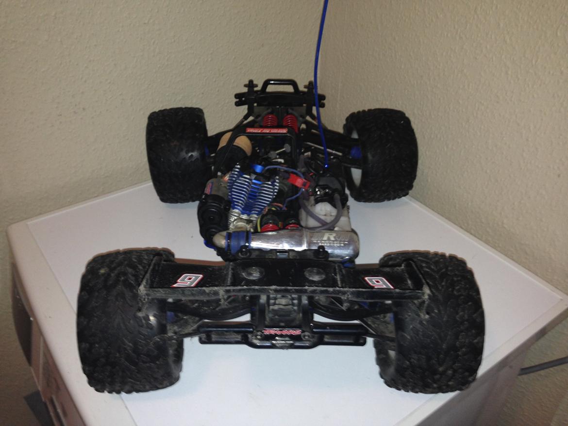 Off-Roader Traxxas Revo 3.3 billede 9