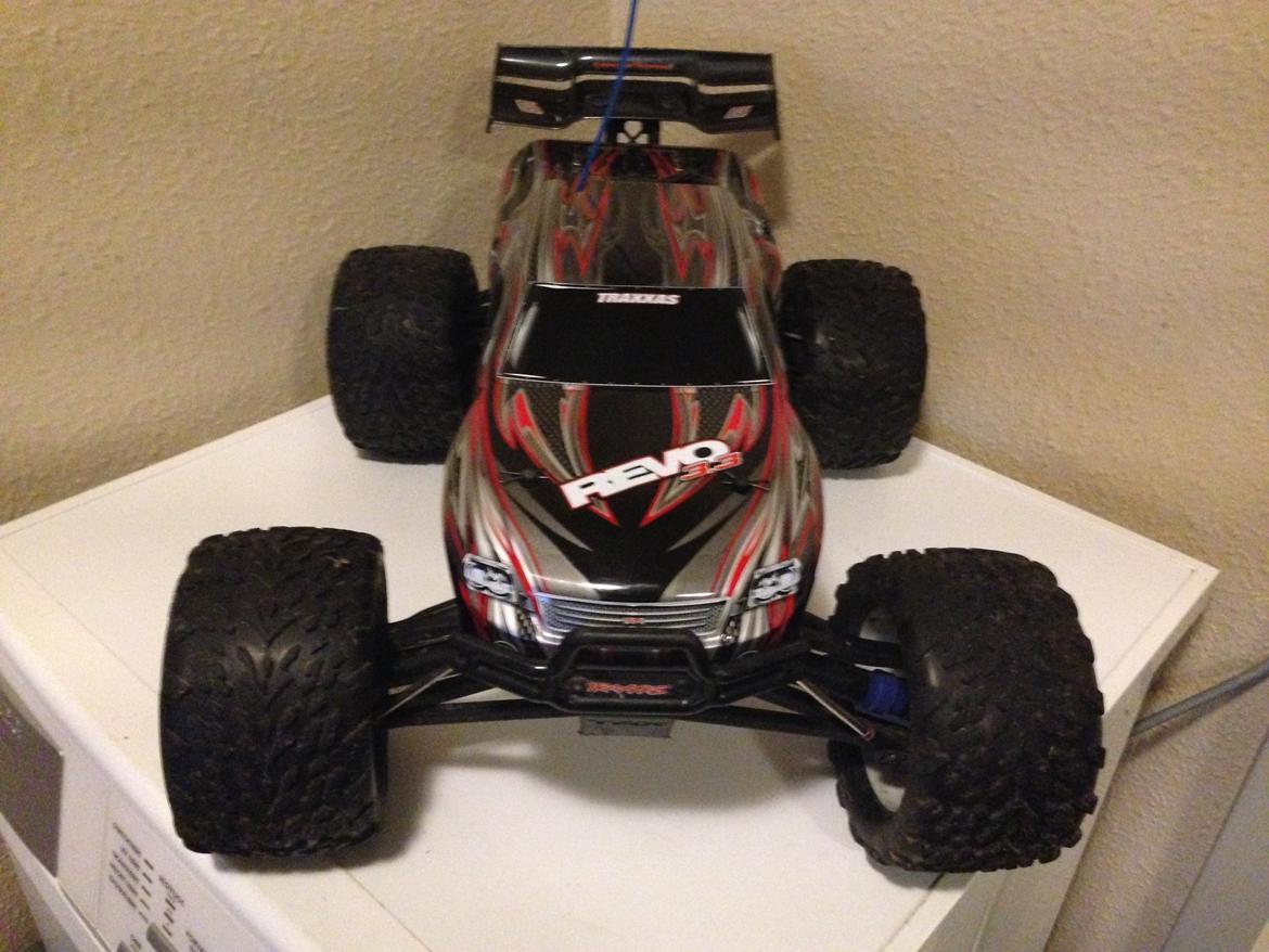 Off-Roader Traxxas Revo 3.3 billede 1