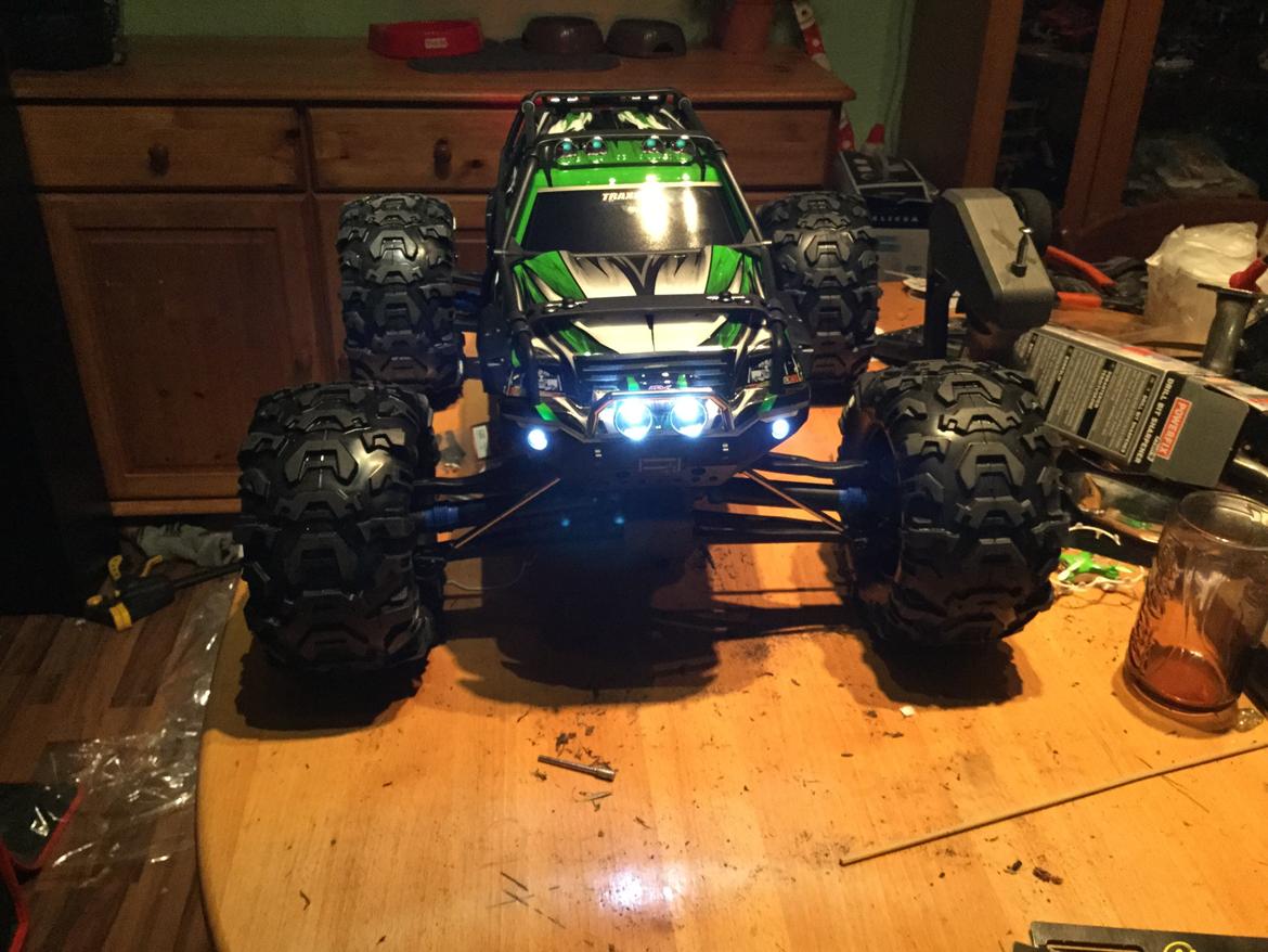 Off-Roader Traxxas Summit 1:10 billede 1