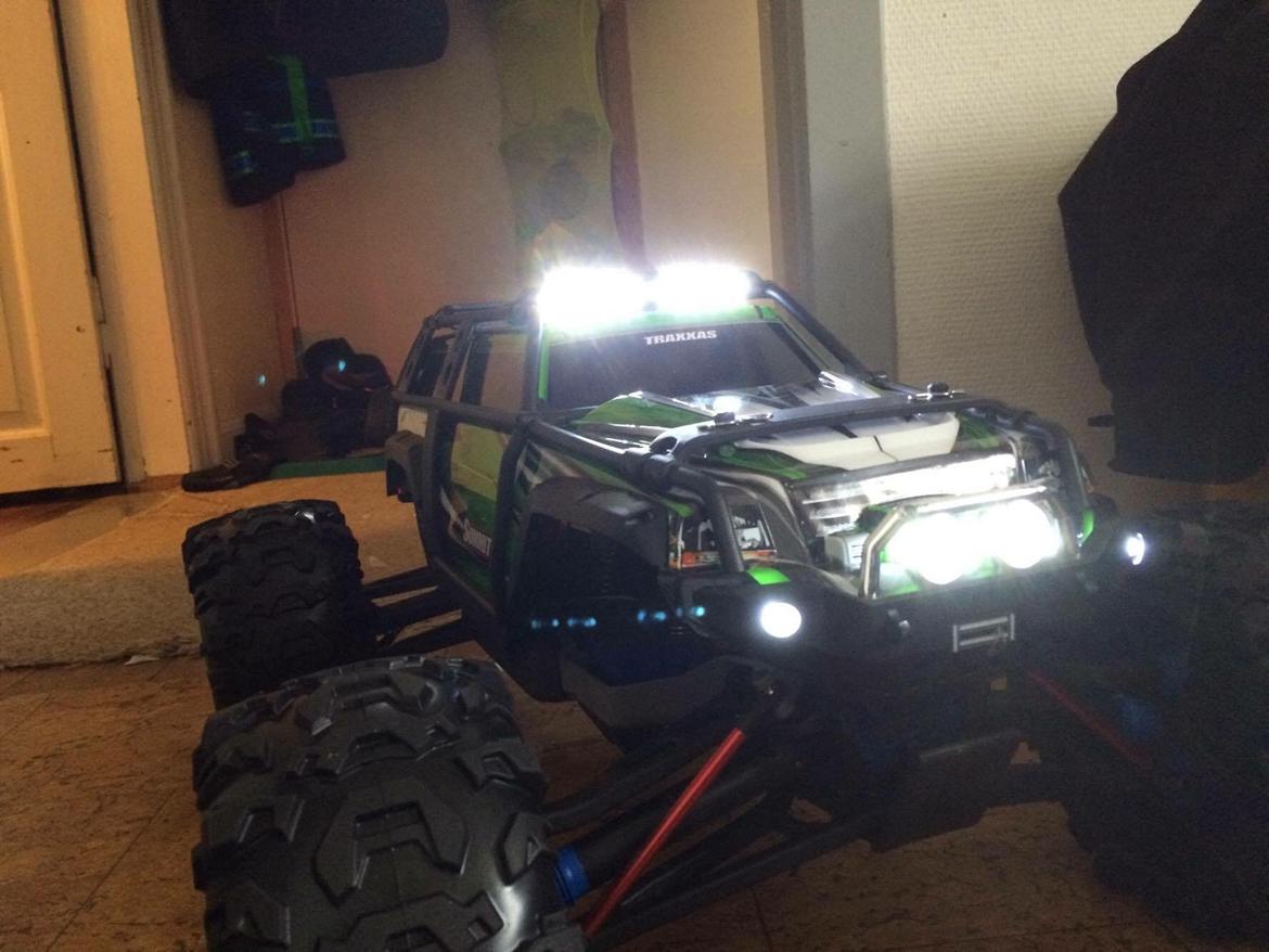 Off-Roader Traxxas Summit 1:10 billede 4