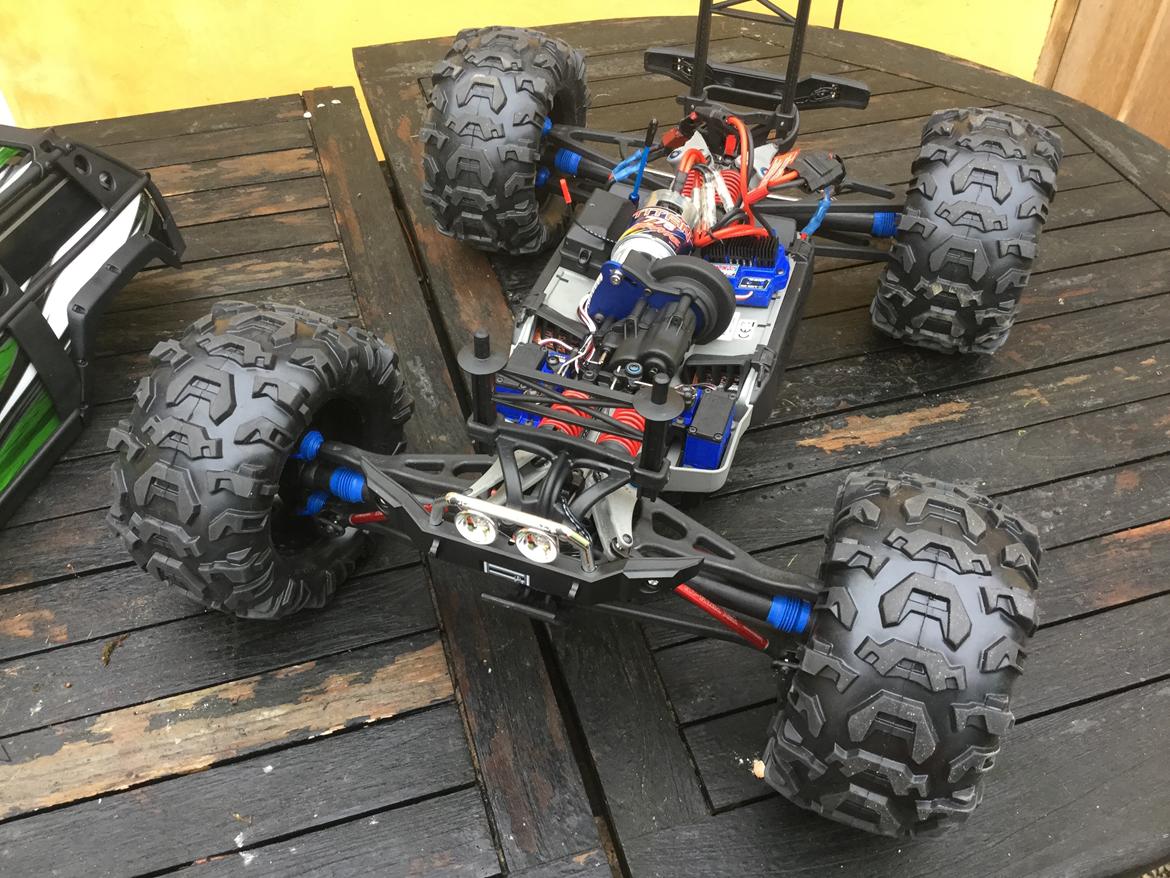Off-Roader Traxxas Summit 1:10 billede 11