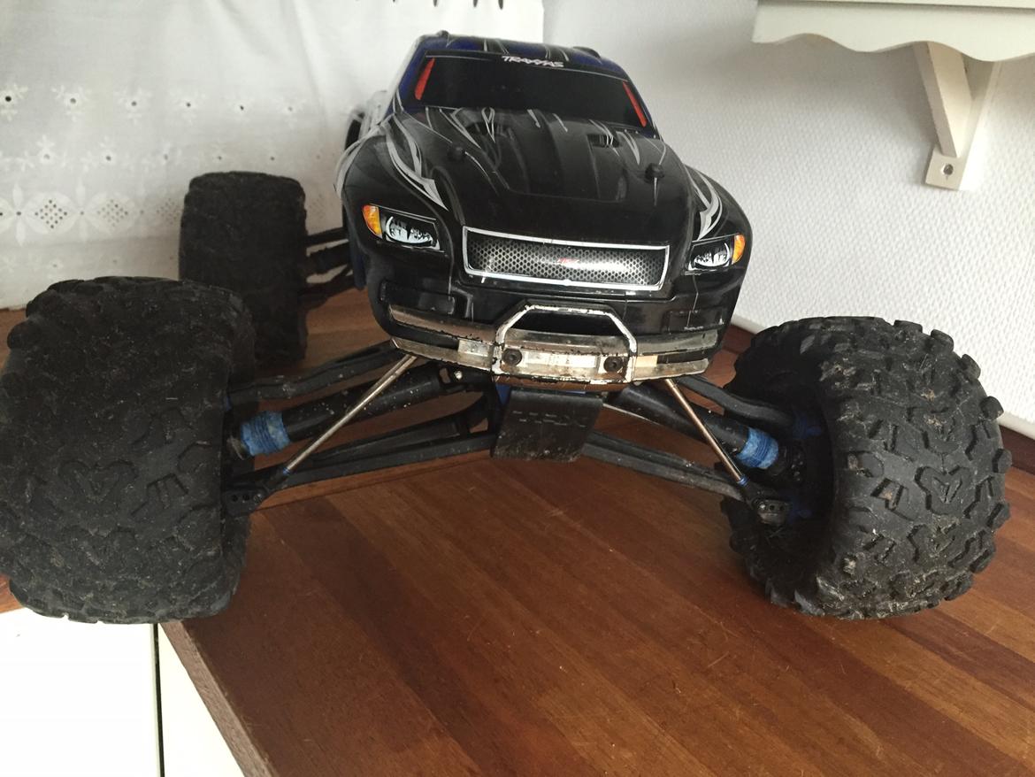 Off-Roader Traxxas revo 3.3  billede 3