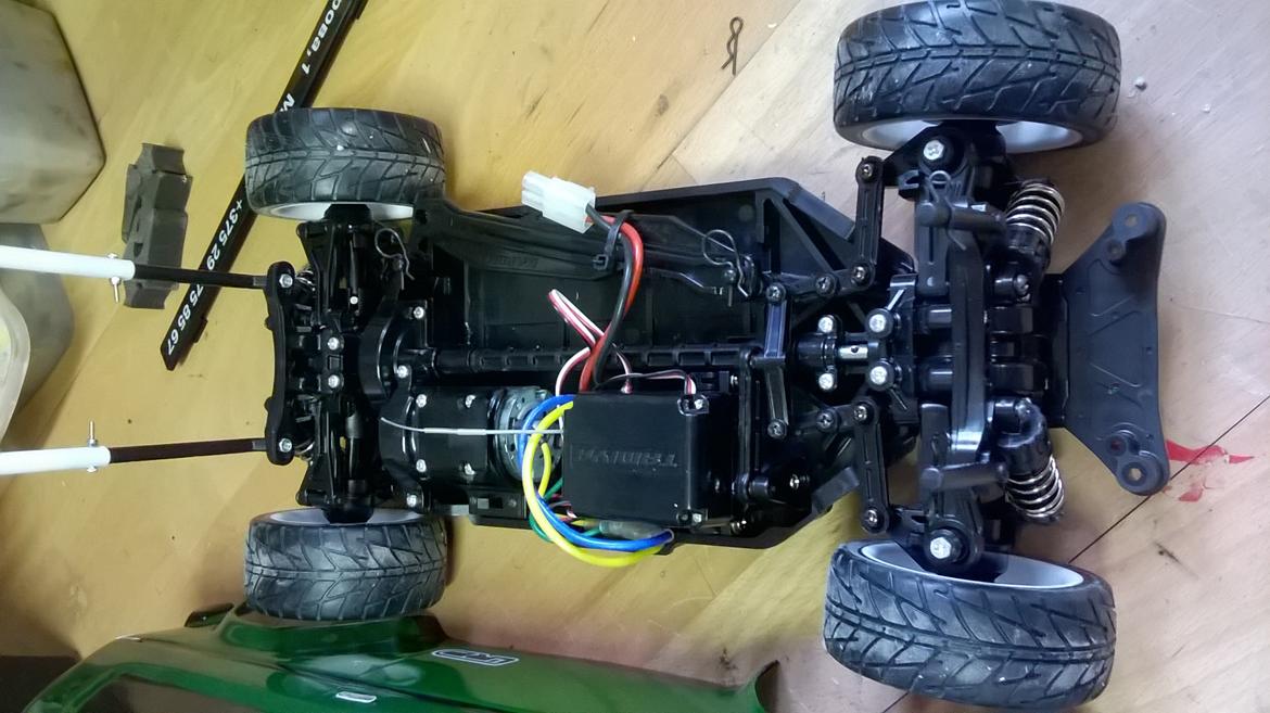 Bil Tamiya Tt-02 (Lada Niva) billede 13
