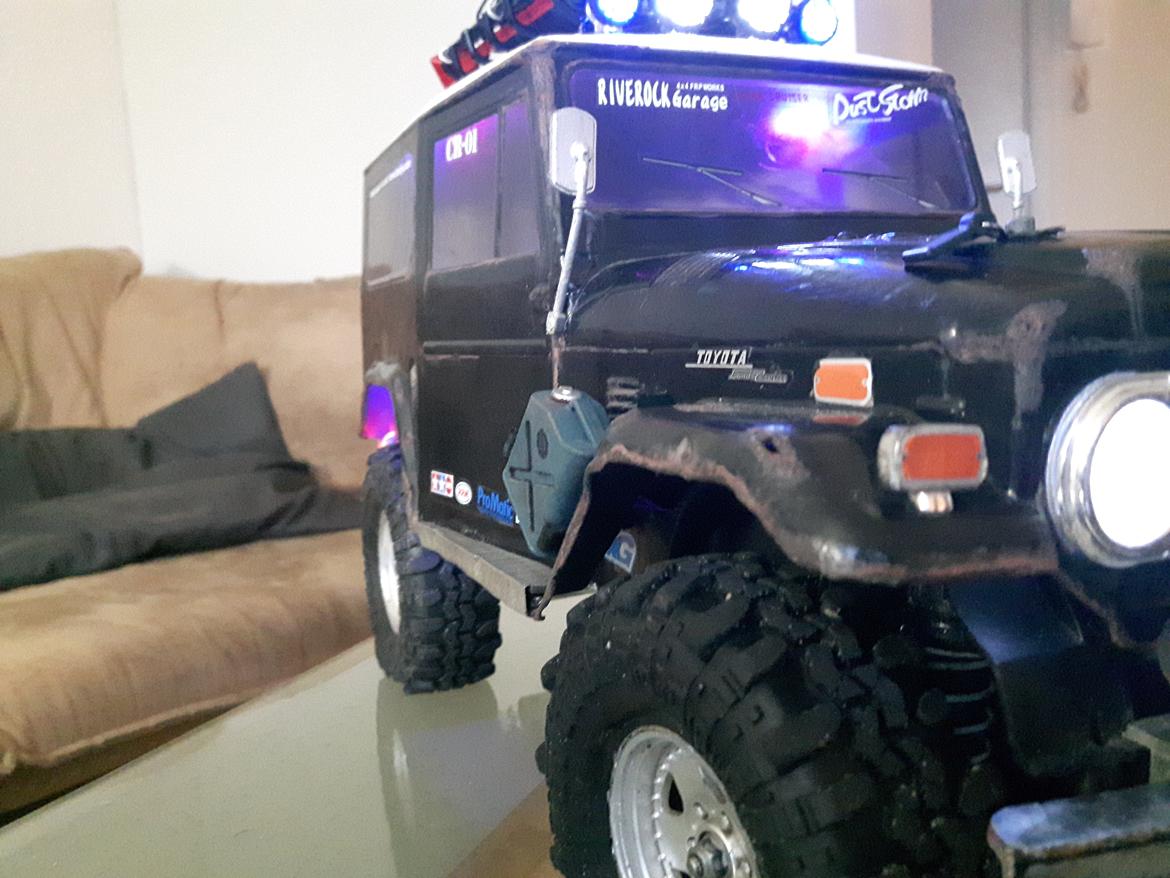 Truck Tamiya CC-01 Toyaota Landcruiser billede 5