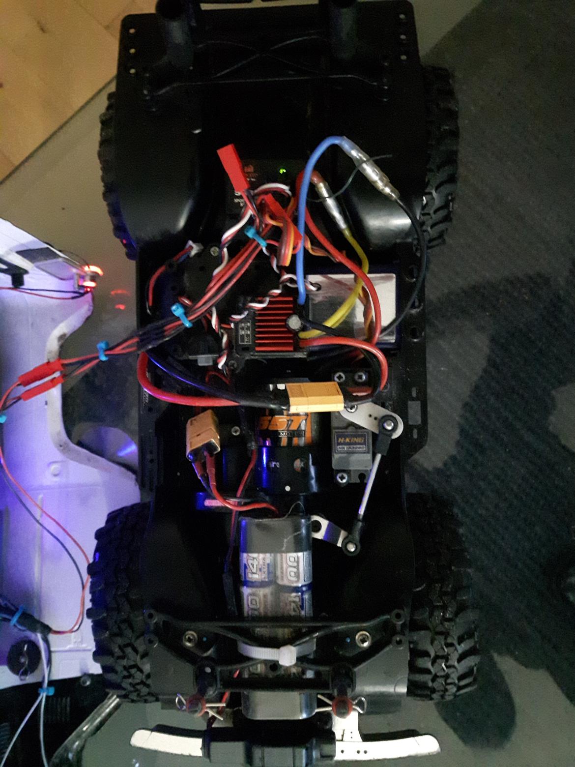 Truck Tamiya CC-01 Toyaota Landcruiser billede 12