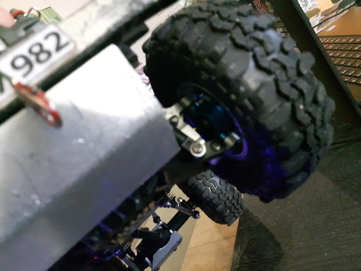 Truck Tamiya CC-01 Toyaota Landcruiser billede 19