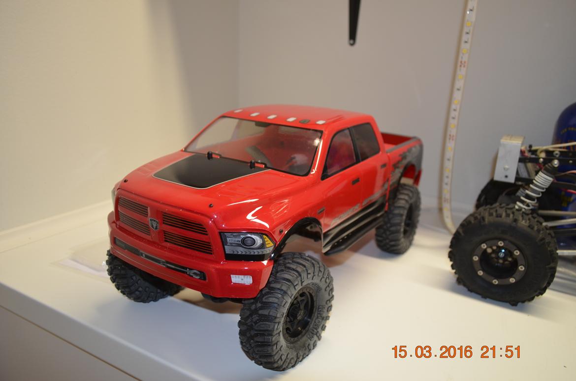 Off-Roader Axial SCX10 Ram Power Wagon billede 14