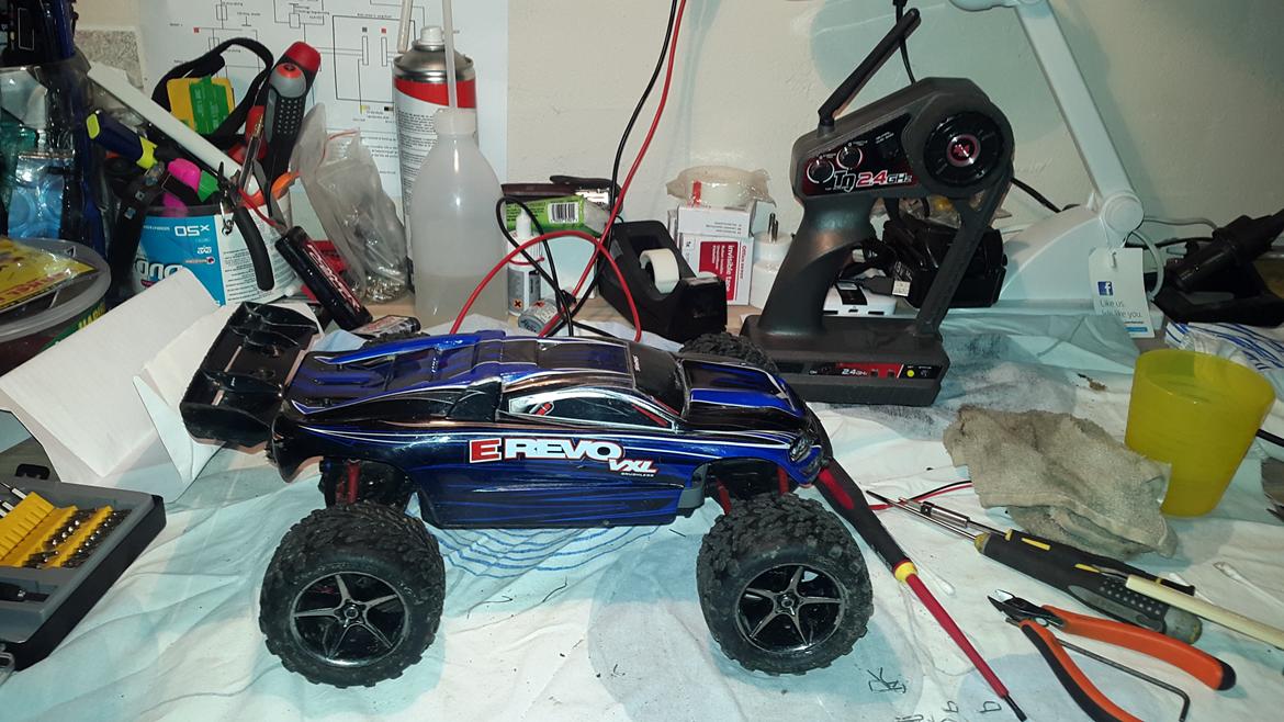 Bil Traxxas E-Revo VXL 1/16 billede 1