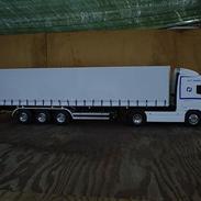 Lastbiler Tamiya FH12 (solgt)