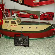 Båd hjemme lavet redningsskib