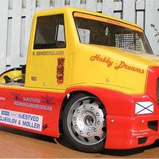 Lastbiler FG Caterpillar race truck