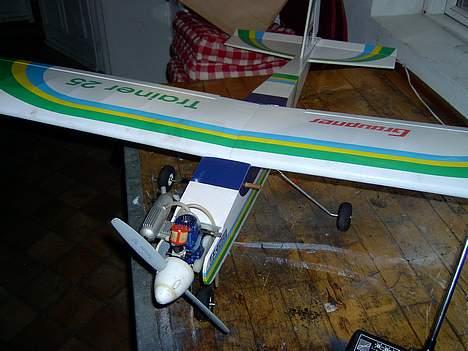 Fly Graupner Trainer 25 SOLGT billede 4