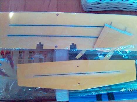 Fly Falcon F-360 Aeroplane! - forstærkning i vingerne på F-360 Falcon new edition. billede 4