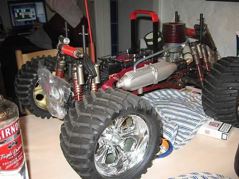 Truck Genisis 64 - Set fra højre billede 2