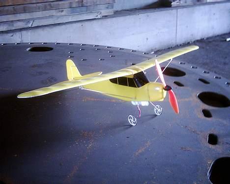 Fly Pico J3 F Indørs billede 1