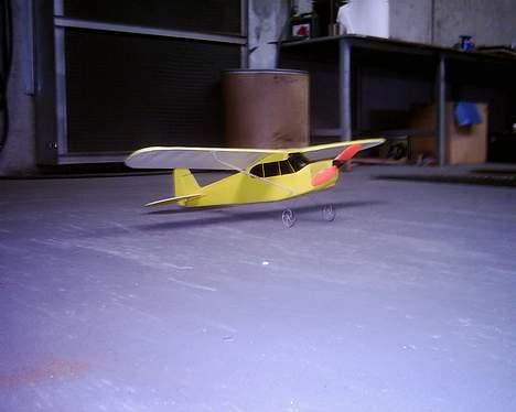 Fly Pico J3 F Indørs billede 4