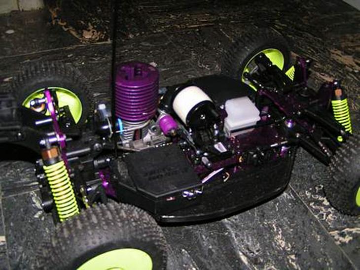 Buggy  Hot Bodies  billede 1