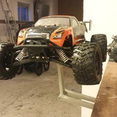 Off-Roader Junkyard Stealth