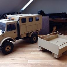 Off-Roader Unimog Axial SCX 10