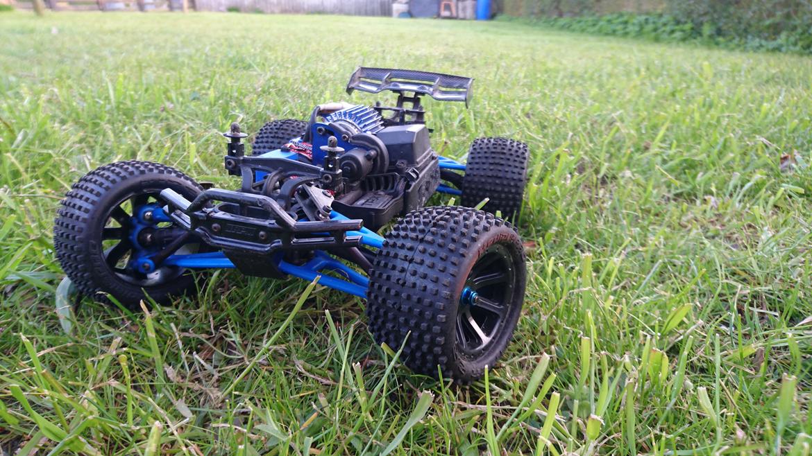 Bil Traxxas e-revo 1/16 vxl (black edition) billede 5