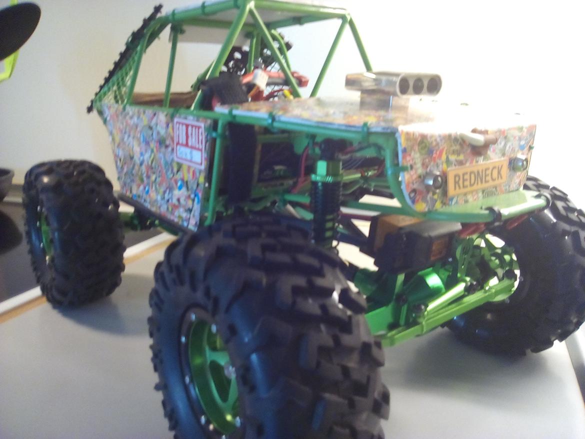 Off-Roader custom scx10 AKA GREEN ENVY billede 1