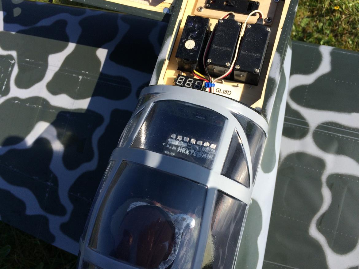 Fly Kawasaki Ki 61 - Servo sidder fint i "servo rummet" billede 8