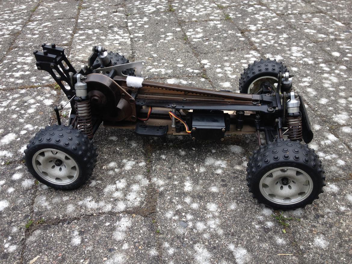 Buggy Kyosho Turbo Optima Mid SE billede 7