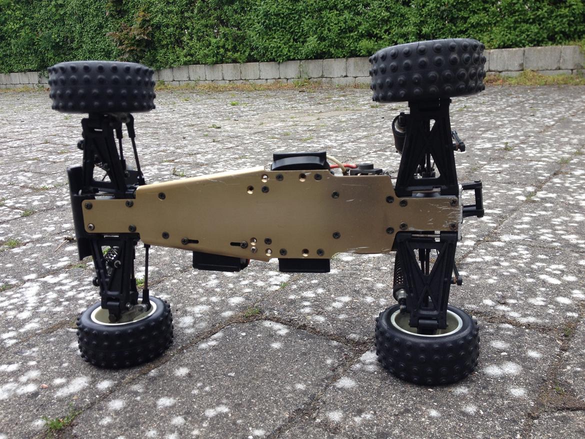 Buggy Kyosho Turbo Optima Mid SE billede 10