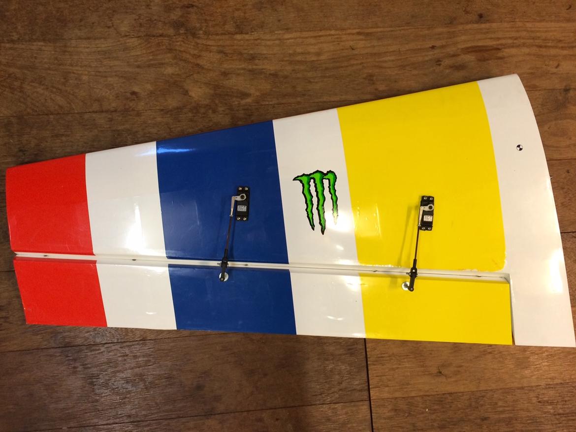 Fly Extra 300 - Krængeror med 2 x servo billede 19