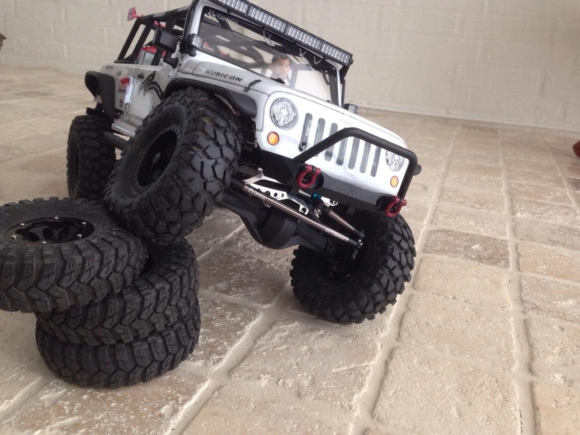 Off-Roader (Solgt) Axial SCX10 Jeep Wrangler Unlimited C/R  billede 3