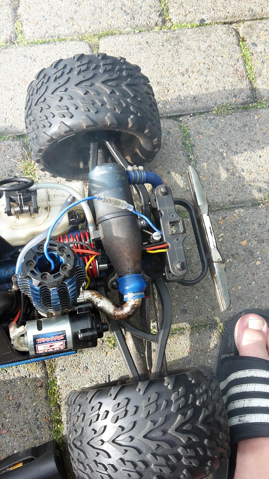 Buggy traxxas revo 3,3  billede 5