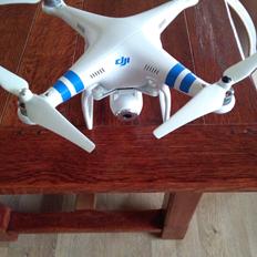 Multirotor dji phantom 2 vision